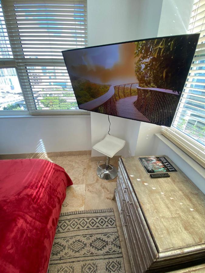 Comfortable Room In The Brickell City Center Area Miami Exterior photo